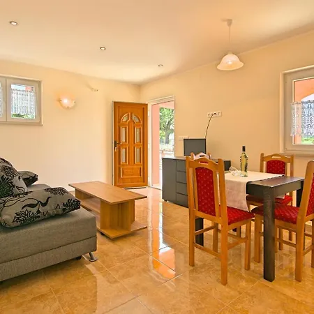In Porec/istrien 10213 Apartament *